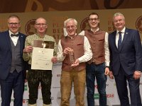 Brau2019  BEERStar Award 2019 überreicht von: links: Georg Rittmayer, Präsident der Privaten Brauereien Bayern e.V. rechts: Detlef Projahn, Präsident der Privaten Brauereien Deutschland e.v.  -- : Messe