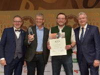 Brau2019  BEERStar Award 2019 überreicht von: links: Georg Rittmayer, Präsident der Privaten Brauereien Bayern e.V. rechts: Detlef Projahn, Präsident der Privaten Brauereien Deutschland e.v.  -- : Messe