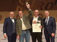 Brau2019  BEERStar Award 2019 überreicht von: links: Georg Rittmayer, Präsident der Privaten Brauereien Bayern e.V. rechts: Detlef Projahn, Präsident der Privaten Brauereien Deutschland e.v.  -- : Messe